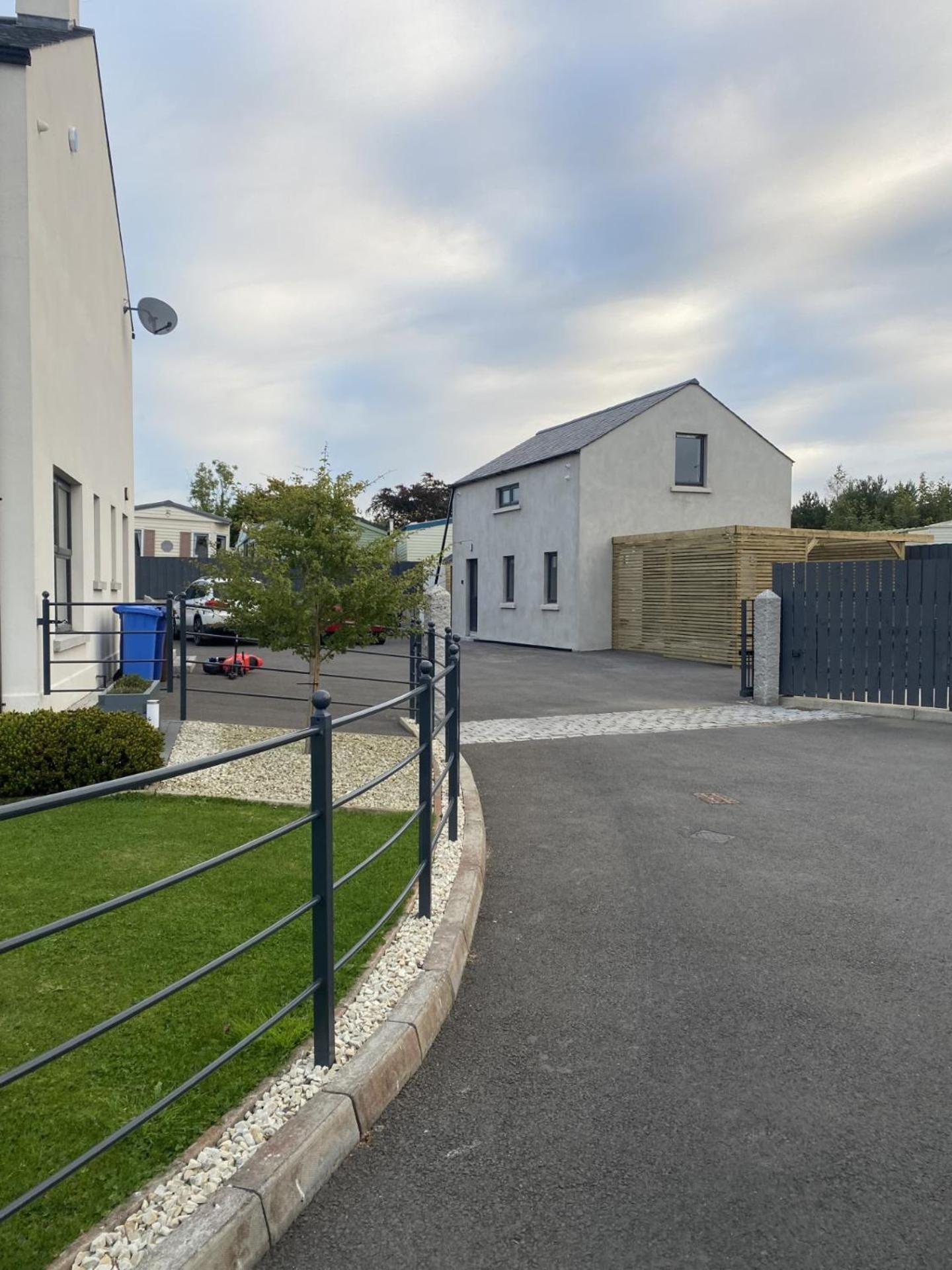 The Nest Hotel Newry Exterior photo