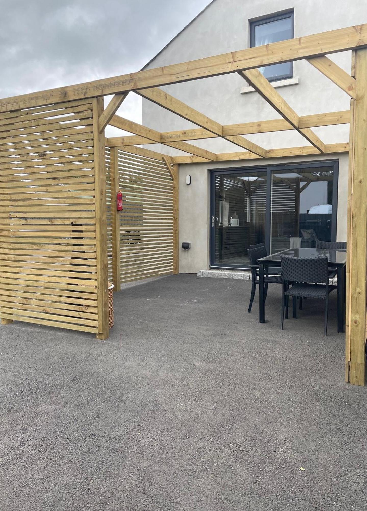 The Nest Hotel Newry Exterior photo